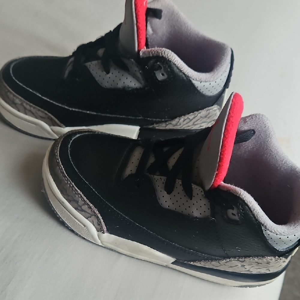 Toddler Air Jordan 3 Retro - Size 10c